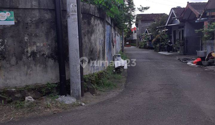 Tanah pekarangan jalan Kaliurang km 6.6 7