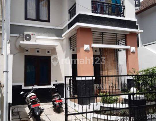 Rumah dalam perumahan barat Patangpuluhan  3