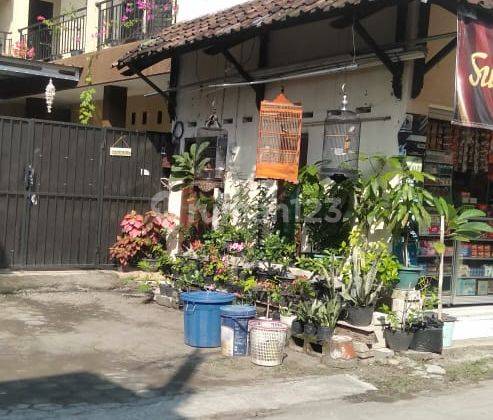 Kost 8 kamar + Kios area Babarsari Seturan 1