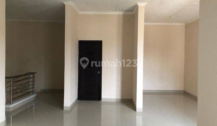 Rumah Cantik Barat kampus UTY Jombor 2