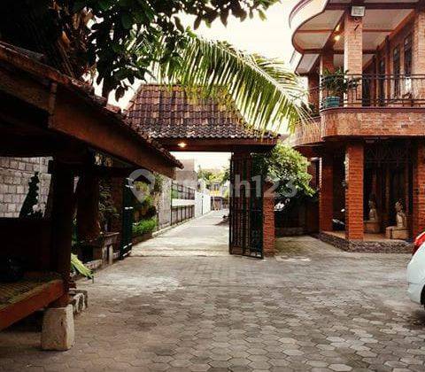 Guest House Joglo Full Furnished Sidoarum 2