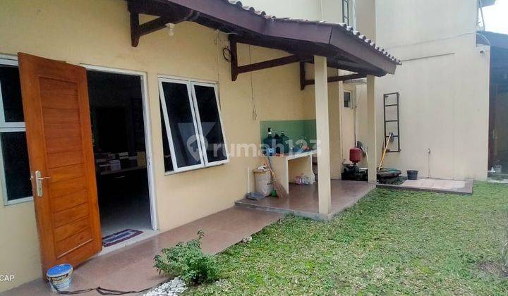 Rumah Mangku Jalan Utama utara Ambarukmo Plasa 2