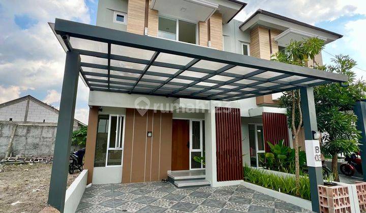 Rumah Modern Moguwo dalam Perumahan Exclusive 1