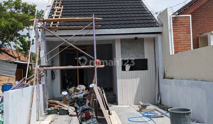 Rumah minimalis timur pasar gentan jakal 1