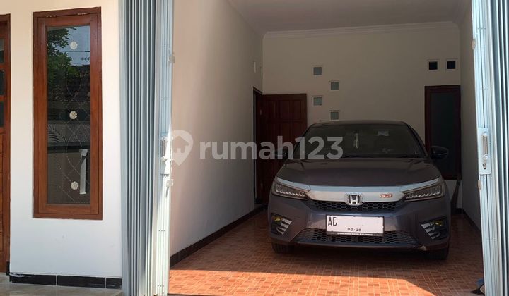 AMIKOM Condongcatur Campus North House 2