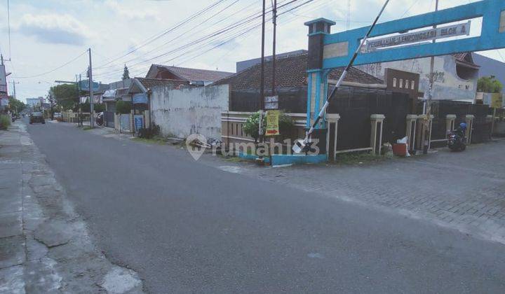 Rumah jalan lempongsari cocok buat usaha 1