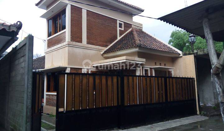 Rumah asri di barat tugu jogja jalan bener 1