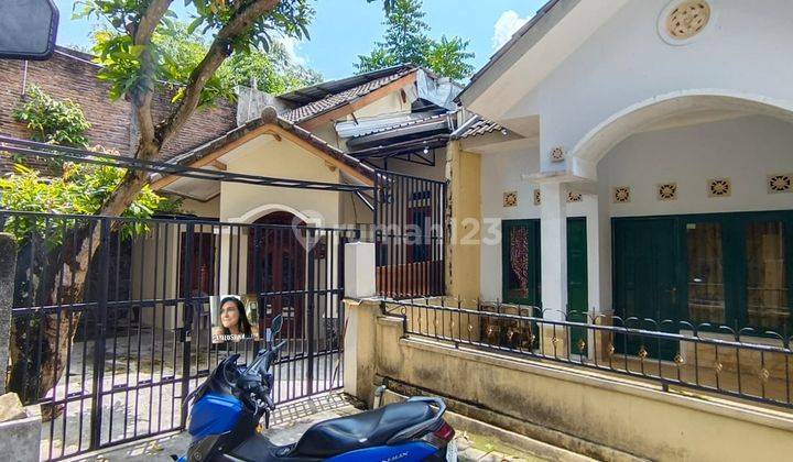 Rumah Cantik dalam Cluster utara Condongcatur 1