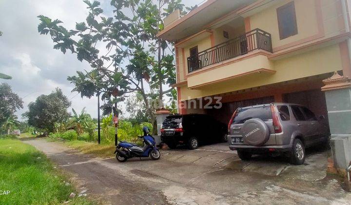 Kost 15 kamar + Rumah induk dekat Kampus Maguwoharjo 2