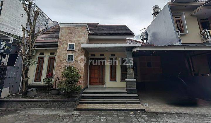 Rumah Condongcatur dalam perumahan dekat pamela 1