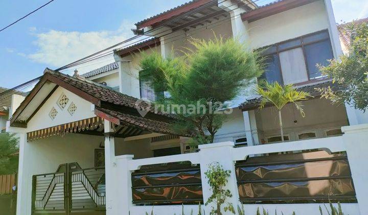 Rumah tengah kota dekat jalan Gedong Kuning 1