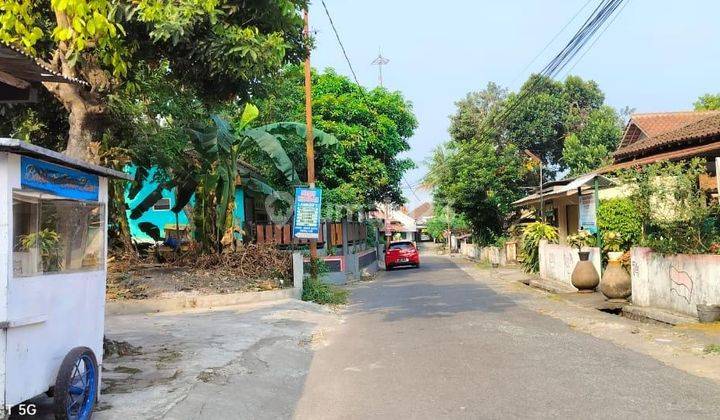 Tanah Pekarangan dekat jalan damai dan Jakal 2