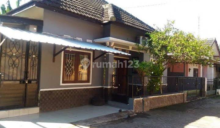 Homestay Dalam Perumahan Sidoarum 1