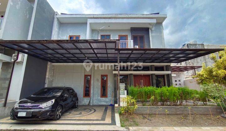 Rumah modern dalam perumahan Timur Seturan 1