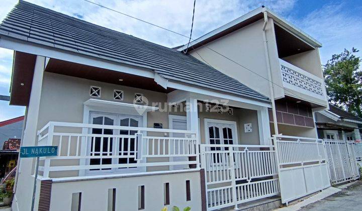 Rumah baru 2 lantai full furnished Tajem Maguwo 2