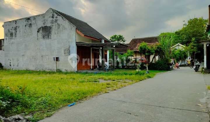 Strategic Land in Pendowoharjo Near SCH