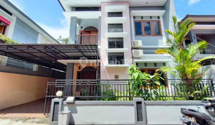 Rumah Modern Dalam Perumahan Condong Catur 1