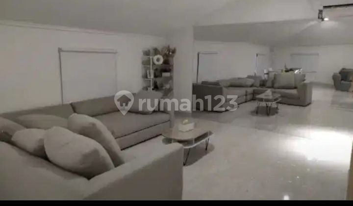 Dijual Rumah Hook 3 Lantai SHM Di Sunter