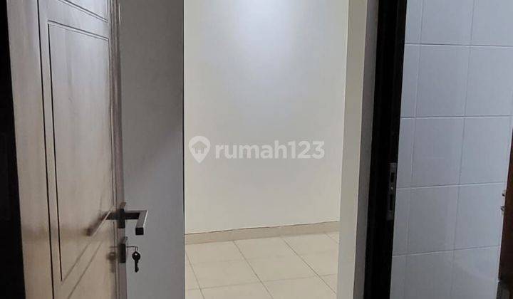 Dijual Ruang Usaha Kost, 8 Lantai 2