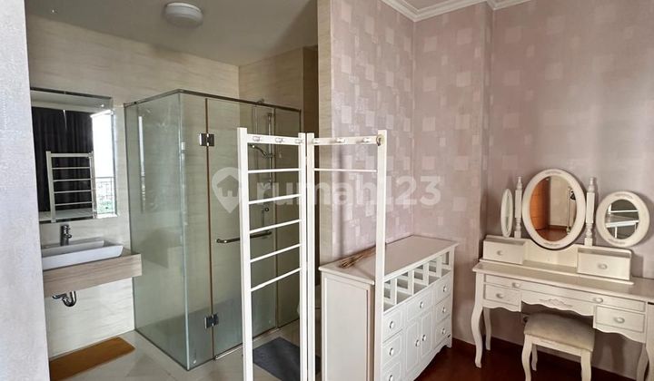 Dijual Apartemen Ancol Mansion 2 Kamar Tidur  Bagus Furnished