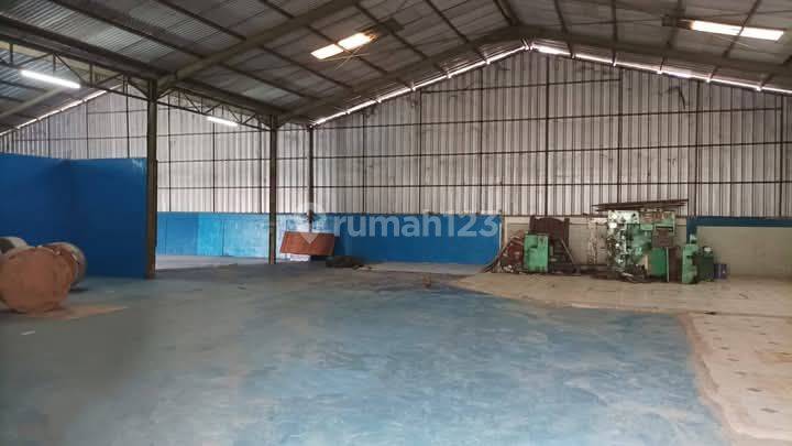 Dijual Gudang Ditambun 2740.0 m² 2