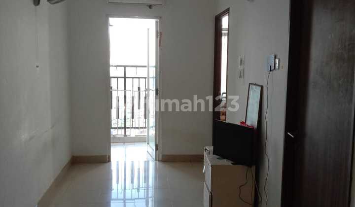 Dijual Apartemen 2 Kamar Tidur Semi Furnished