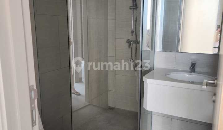 Dijual cepat,termurah dan bagus. Unit di Condominium Menara Jakarta 2