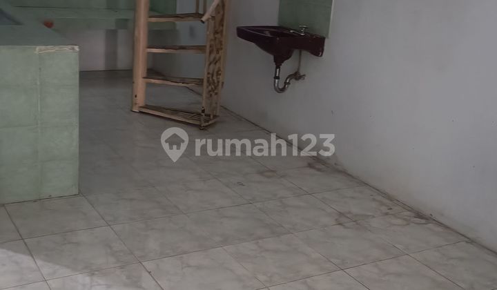 Dijual Rumah 2 Lantai Shm Disunter  2