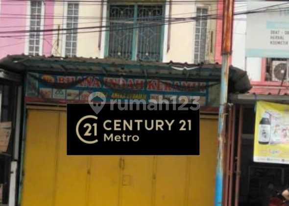 Ruko 3 Lantai di Pondok Ungu, Bekasi - Hadap Selatan, Parkiran Luas