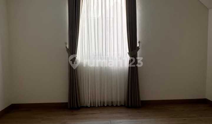 Rumah Siap Huni Full Furnished 2 Lantai + Attic di Cakung Jakarta Timur 2