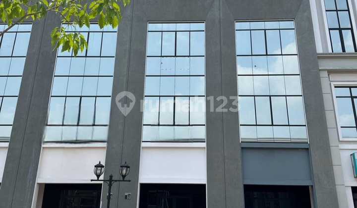 Premium 4-Story 2-Front Ruko in Sedayu City, Kelapa Gading, North Jakarta - Strategic Location