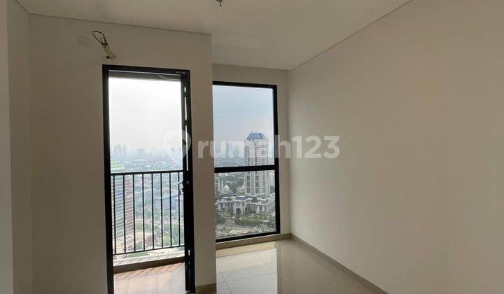 Studio Apartment Strategically Located Near Mega Kuningan Newton 2, South Jakarta