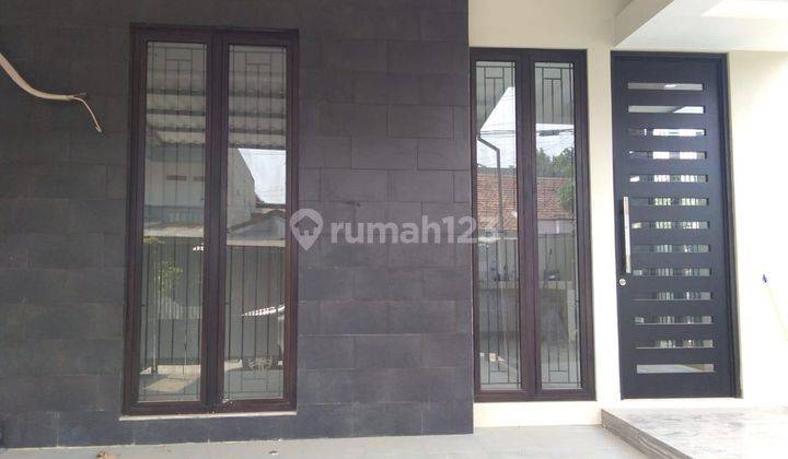 Rumah Sewa Dikontrakkan Medokan Rungkut Dekat UPN MERR Furnish 2