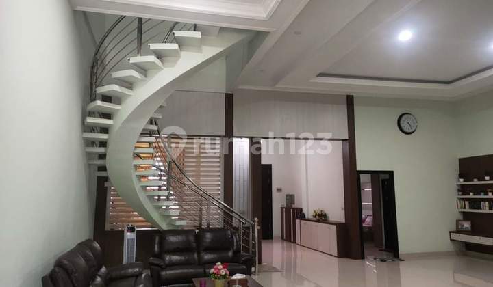 Rumah Mewah Lokasi BLKI Kota Pontianak 5