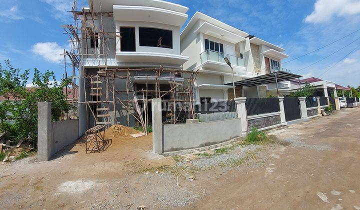 Rumah Baru 2 Lantai Hadap Timur 1