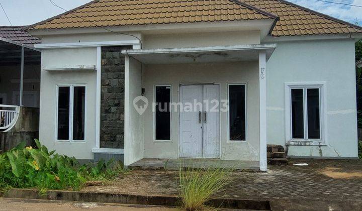 Rumah Tunggal Tipe 80 Lokasi Dekat Universitas 2