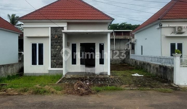 Rumah Tunggal Tipe 45 Lokasi Jalan Ujung Pandang 2 Kota Pontianak 2