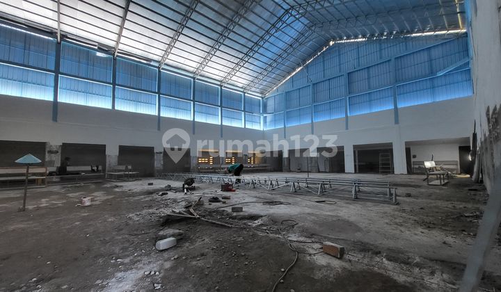 Badminton Building Land Price Only