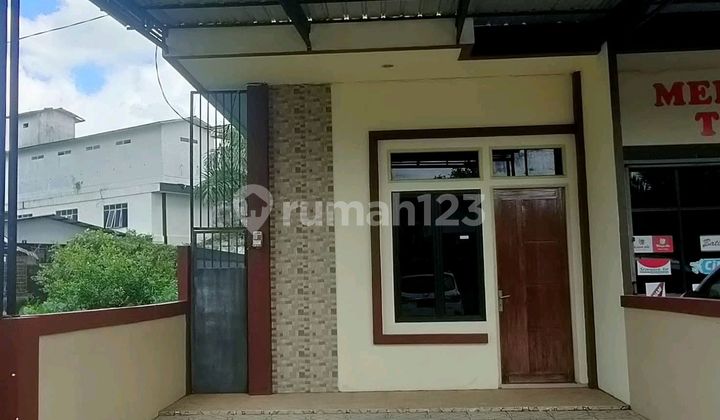 Rumah Baru 2 Lantai Dekat Jalan Ahmad Yani Pontianak