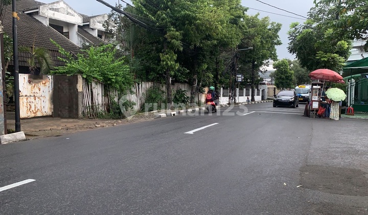 Dijual Segera Rumah Hook Hitung Tanah di Pancoran, Nego