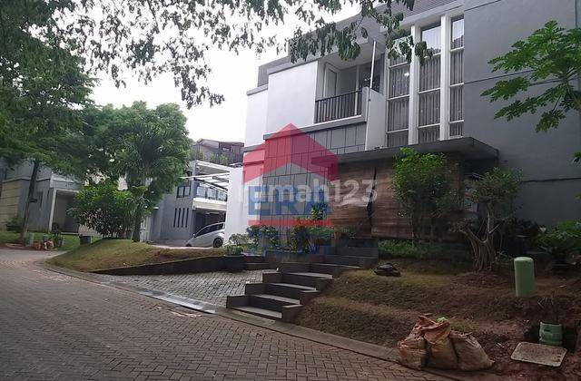 Rumah Hook 3 Lantai Di Bintaro Sektor 7, Kebayoran Village 1