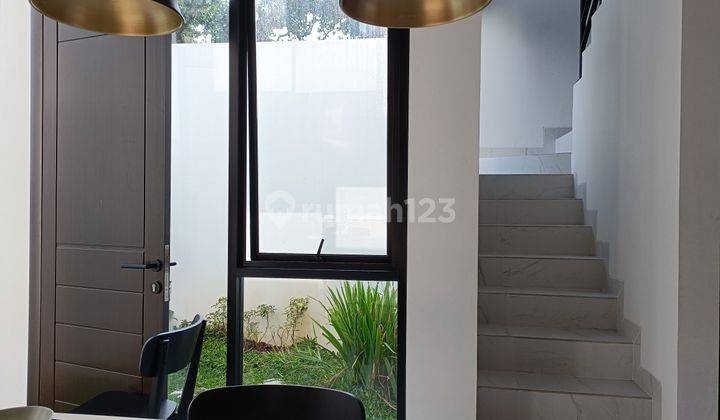 Rumah 2 lantai harga murah, di lubang buaya jaktim 3