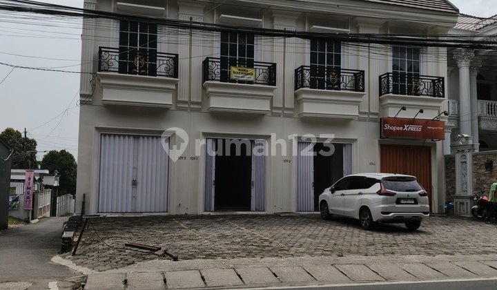 3-Unit Terrace Shophouse For Rent / Yearly Affordable Price
