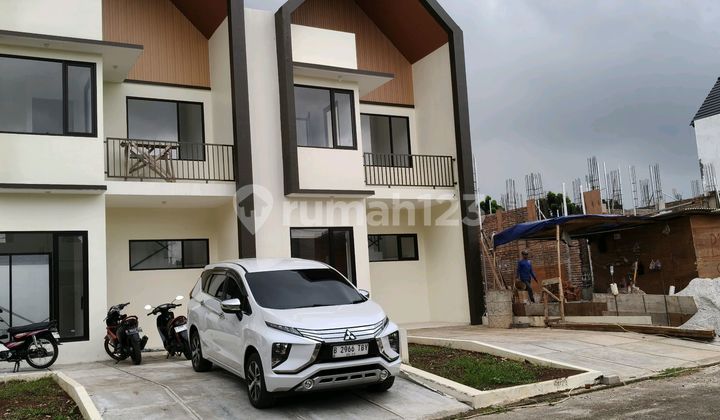 Affordable Ready-to-Occupy House Inside Jagakarsa Complex