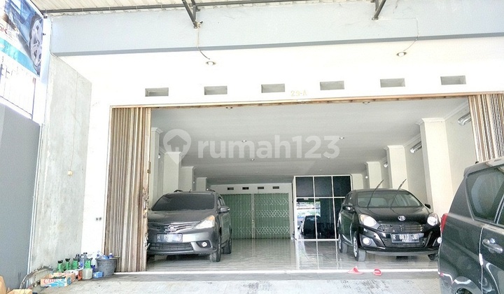 Ready-to-use shop house by the roadside of Jalan Raya Tentara Pelajar, Mrican, Ps Kambing/Mrican. 1