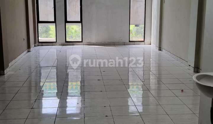 For Sale 3-Story Shophouse on Ciledug Raya, Strategic Location