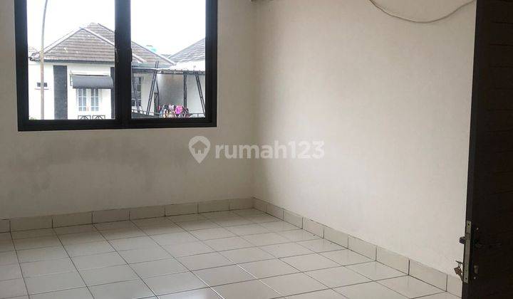 Rumah Bagus 2 Lantai Rapi Siap Huni Harga Nego 5