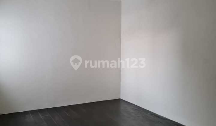 Rumah Bagus 2 Lantai Baja Ringan Dalam Cluster Rapi 4