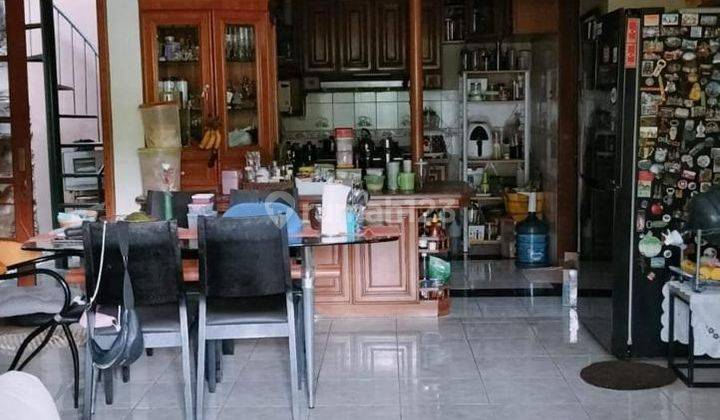 Rumah Bagus Asri Hook Luas Dekat Sport Club 2