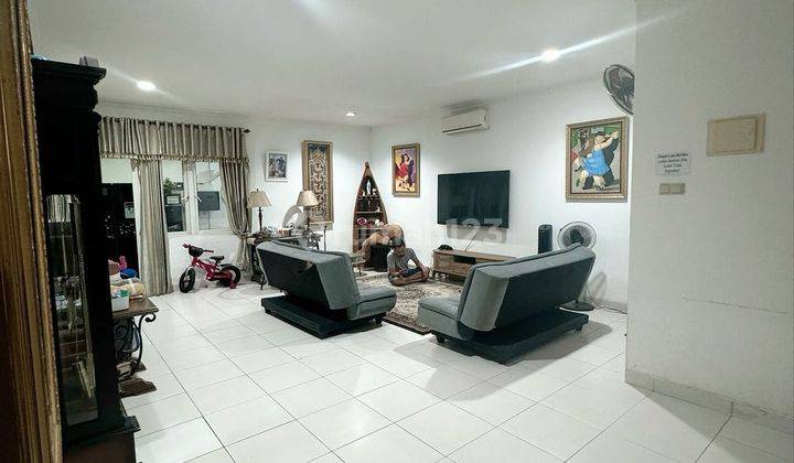 Rumah Bagus Cozy 2 Lantai Rapi Dekat Market City Kota Wisata 1